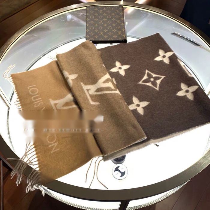 Louis Vuitton Scarf LV00035